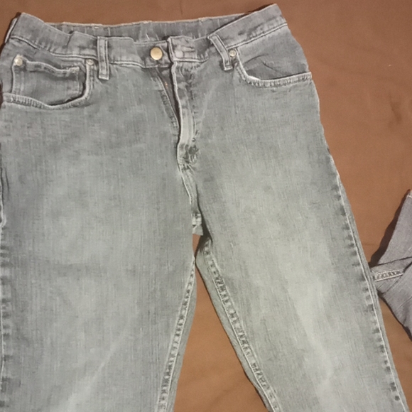 Jeans - Picture 2 of 3